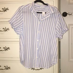 NWT Gap blue and white striped button down shirt